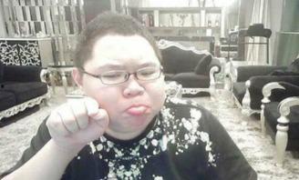 pdd爆料代打视频,揭秘代打视频背后的真相与内幕 第1张 pdd爆料代打视频,揭秘代打视频背后的真相与内幕 第1张